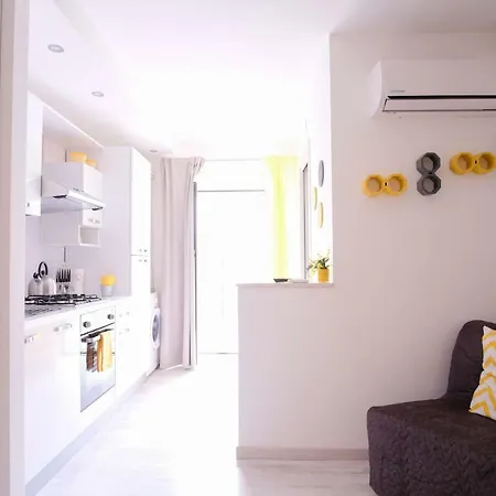 Charme & Chic - Centro Μπάρι